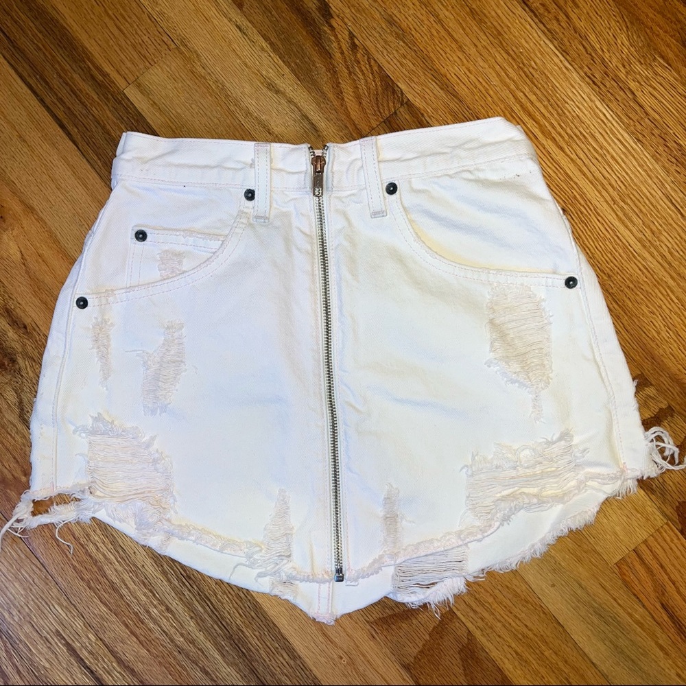 Carmar light pink denim zip up mini skirt